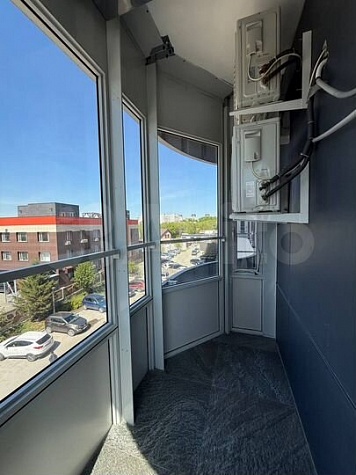 2-к. квартира, 63 м², 4/25 эт.