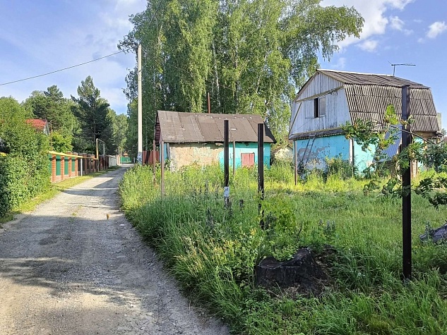 Участок 7 сот. (ИЖС)